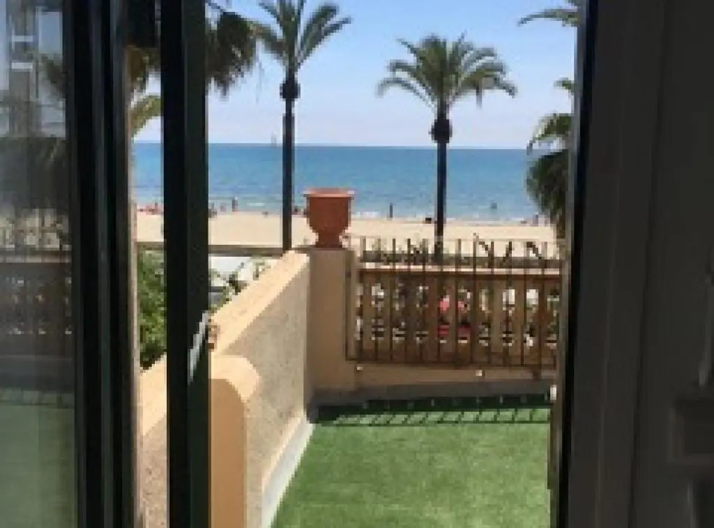 Salou 2 · House2 garden in front of the beach - Ferrari Land
