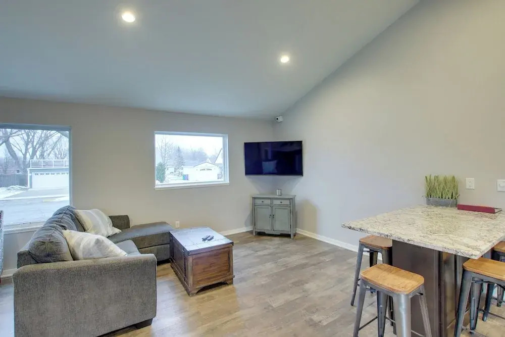 Green Bay Getaway Near Lambeau Field & Resch