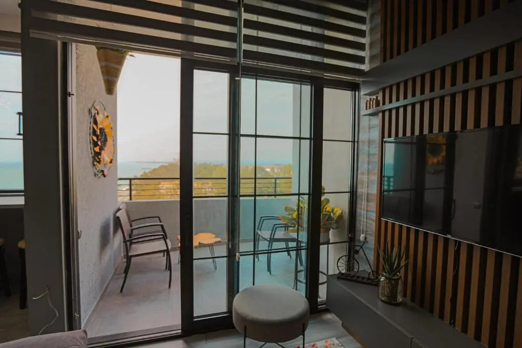 138 Tamar Mepe street Apartment 126