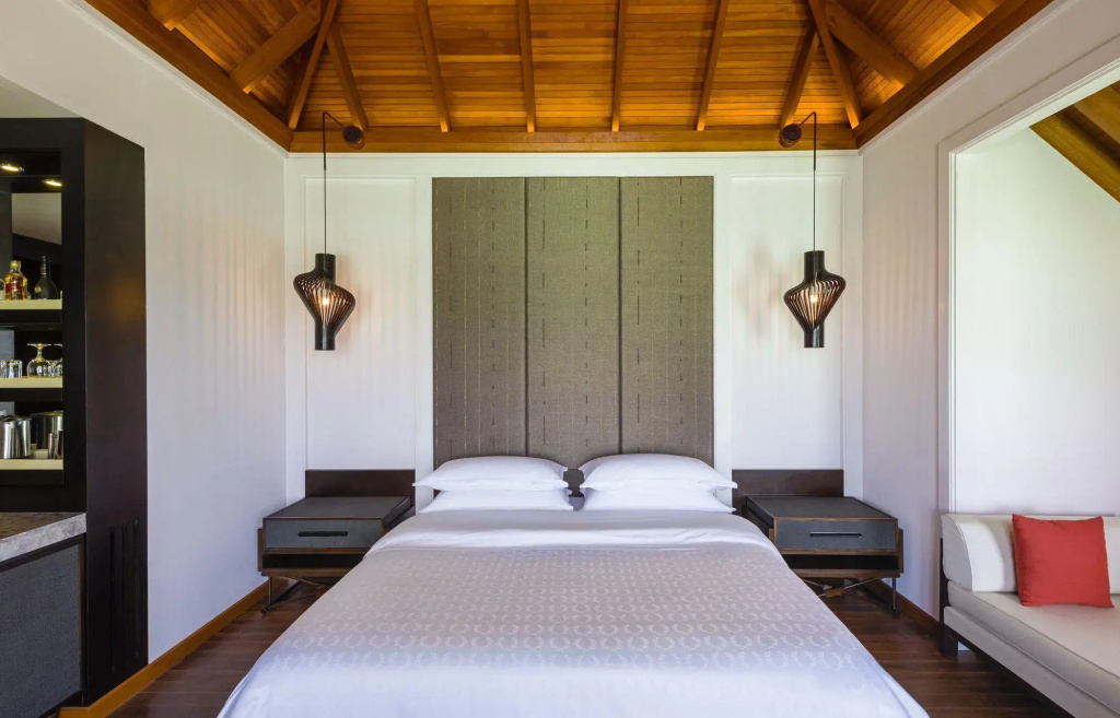 Sheraton Maldives Full Moon Resort & Spa