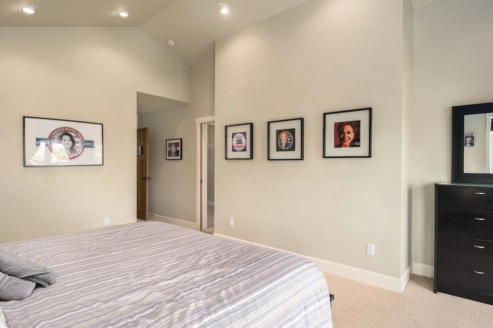 Seattle Vacation Home: The House of Suffrage