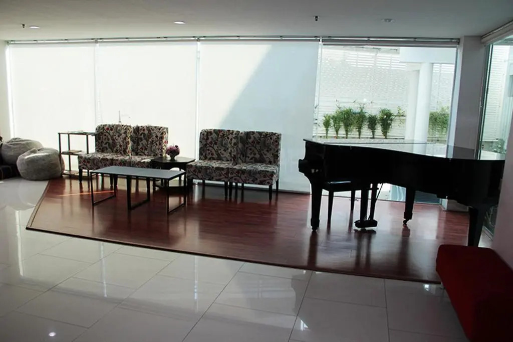 V-Verve Service Apartment Hotel