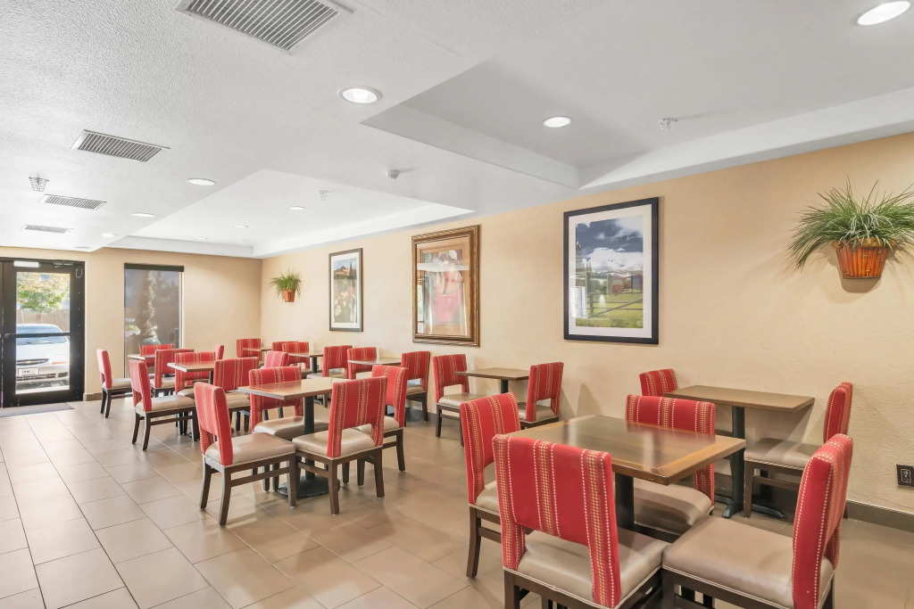 Comfort Suites Lakewood - Denver