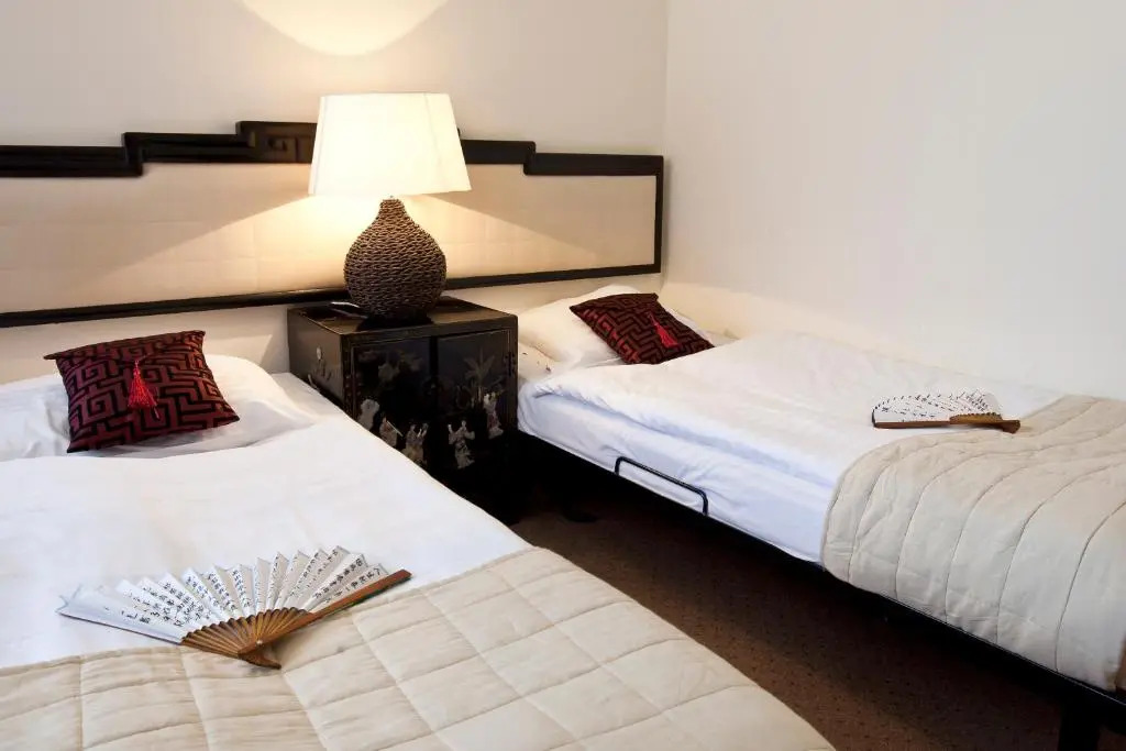 Hotel Zhong Hua