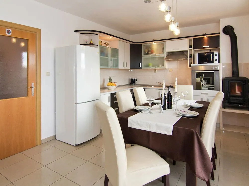 Upscale Apartment in Dalmatia With Terrace