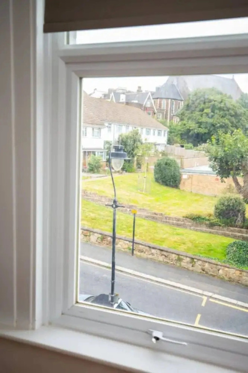 Charming 2BR Sanctuary St Leonards on Sea - Flat 4