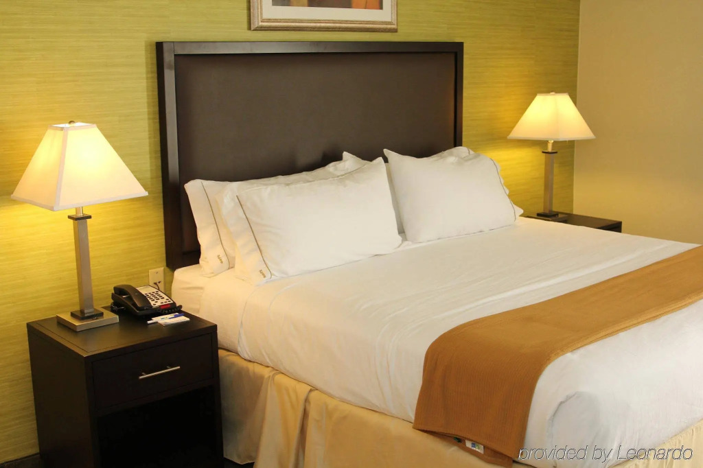 Holiday Inn Express Hotel & Suites Indianapolis W - Airport Area by IHG