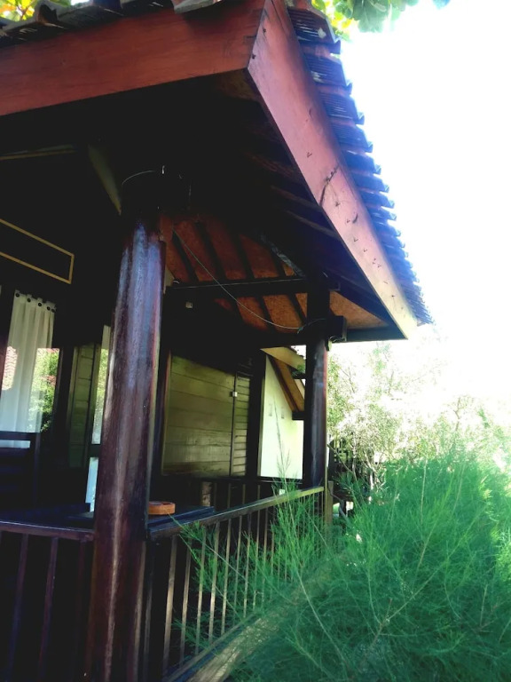 Yaya Bungalows Blue Coral