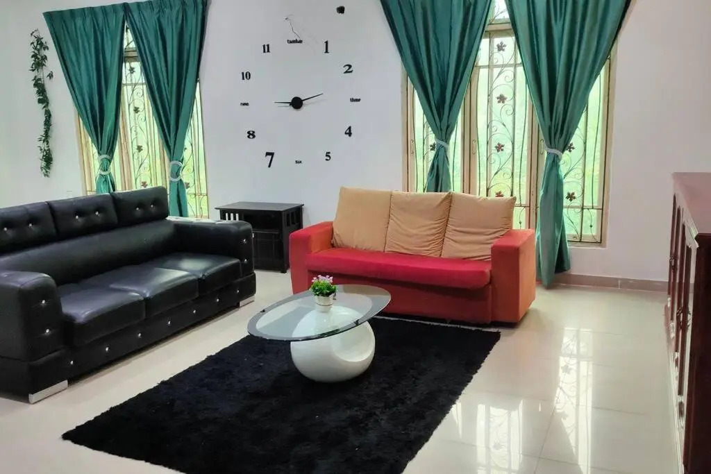 3R3B with Pool in Kota Bharu near Datu River