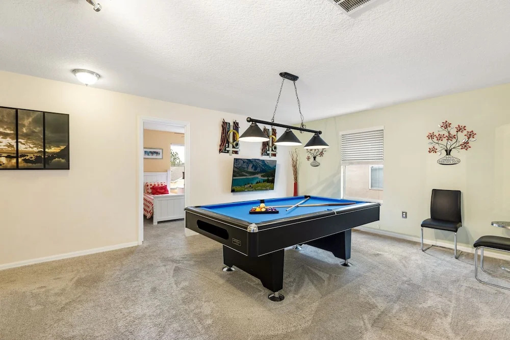 Family Villa in Orlando Near Disney with Private Pool and Game Room