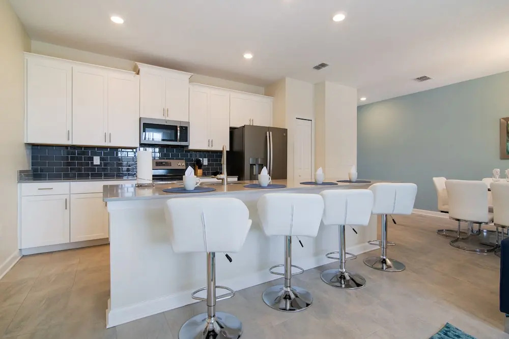 Champions Gate 870 - 4 Bedroom Townhome w Private Splash Pool