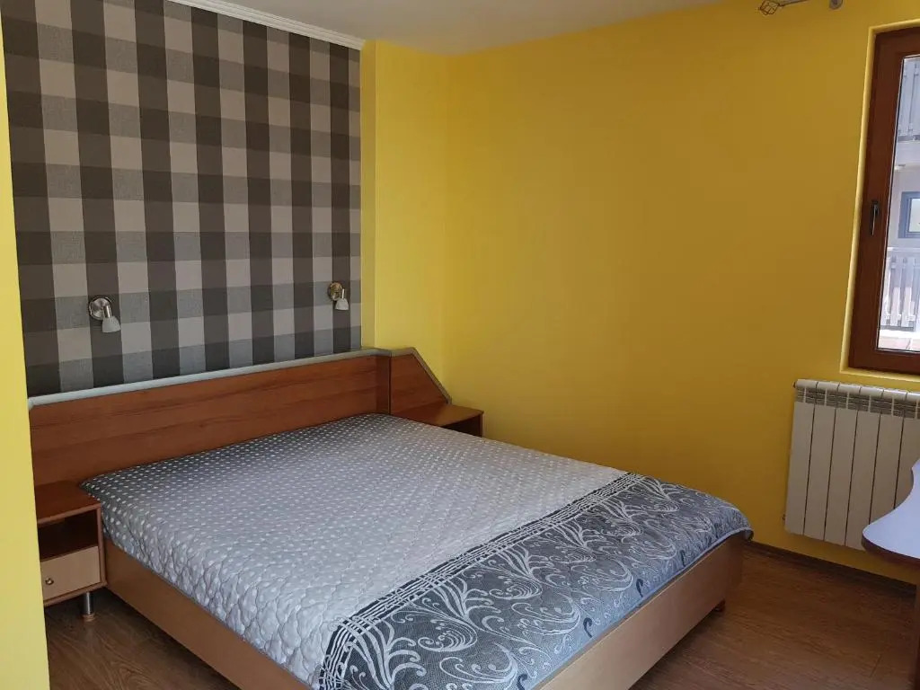 Guest House Ianis Paradise