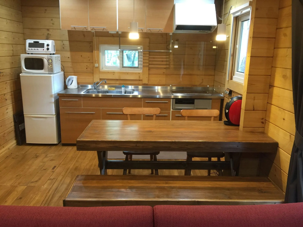 HAL Cottage