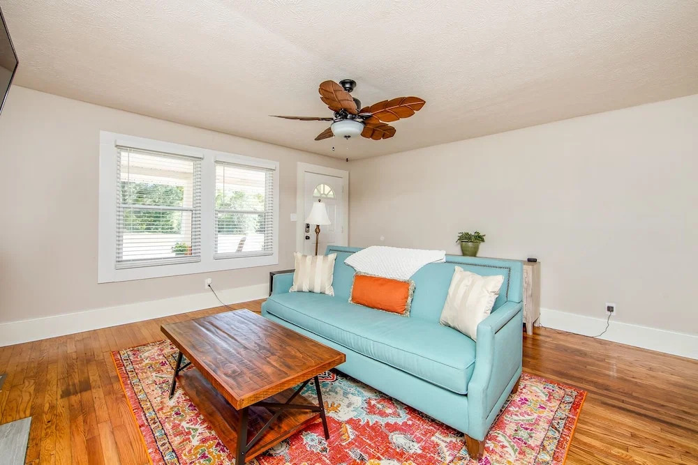 The Broadfoot Bungalow