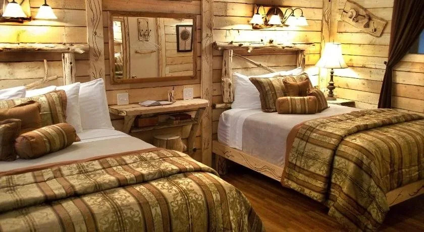 The Cedaredge Lodge