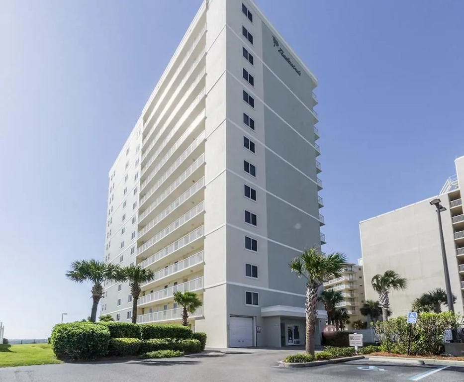 Tradewinds 106