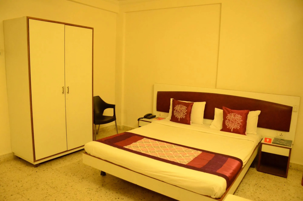 OYO 4104 Surya Villa