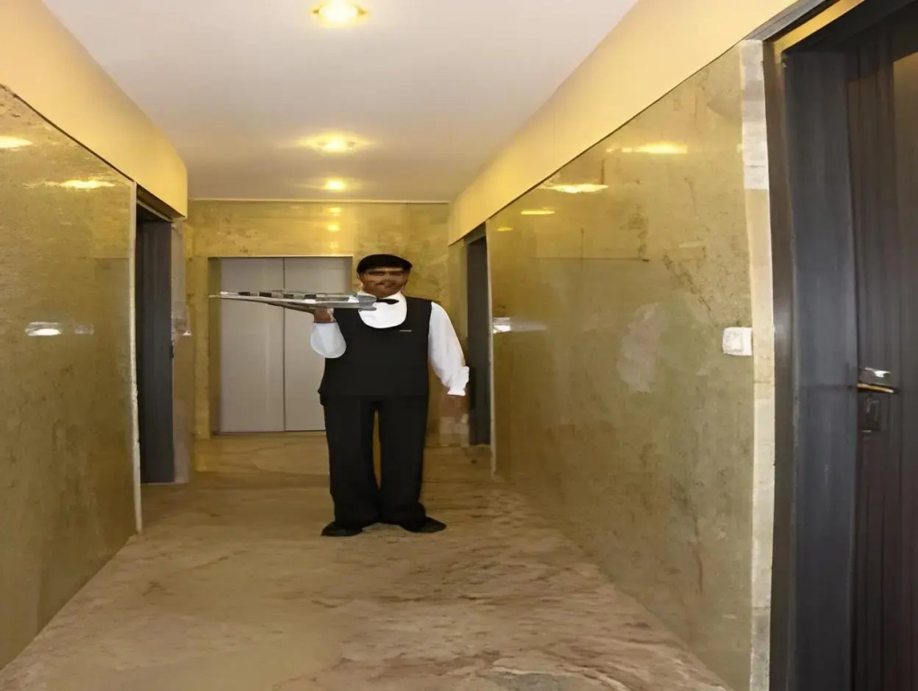 Hotel Maan K
