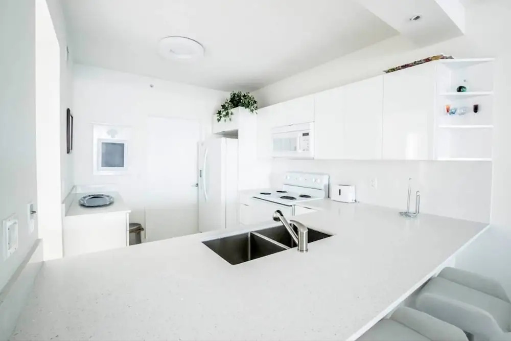 Le Marina Bay 310 by Go Florida Condo, Sunny Isles