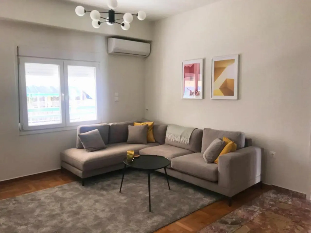 Sleek & Sunny Athenian Penthouse 5min from metro