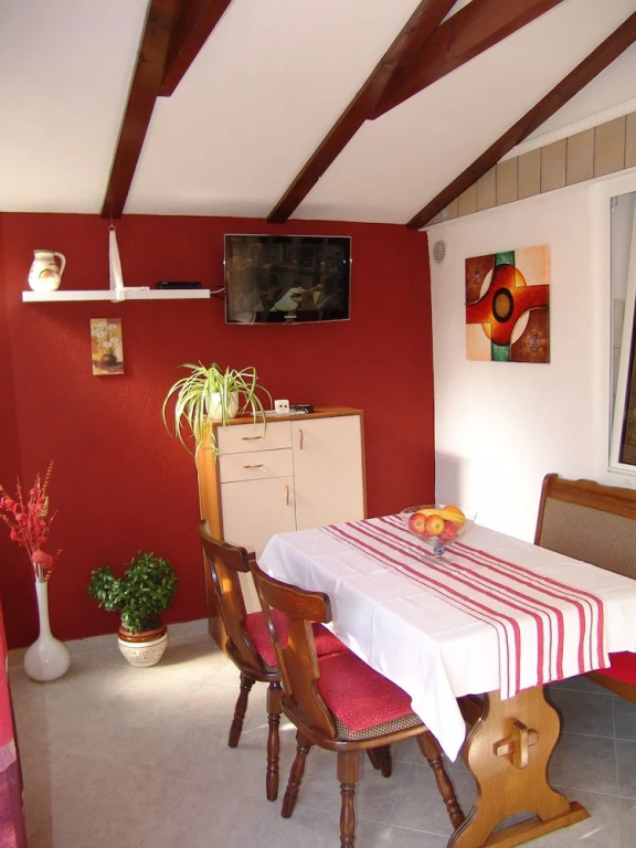 Apartments and Room Boris