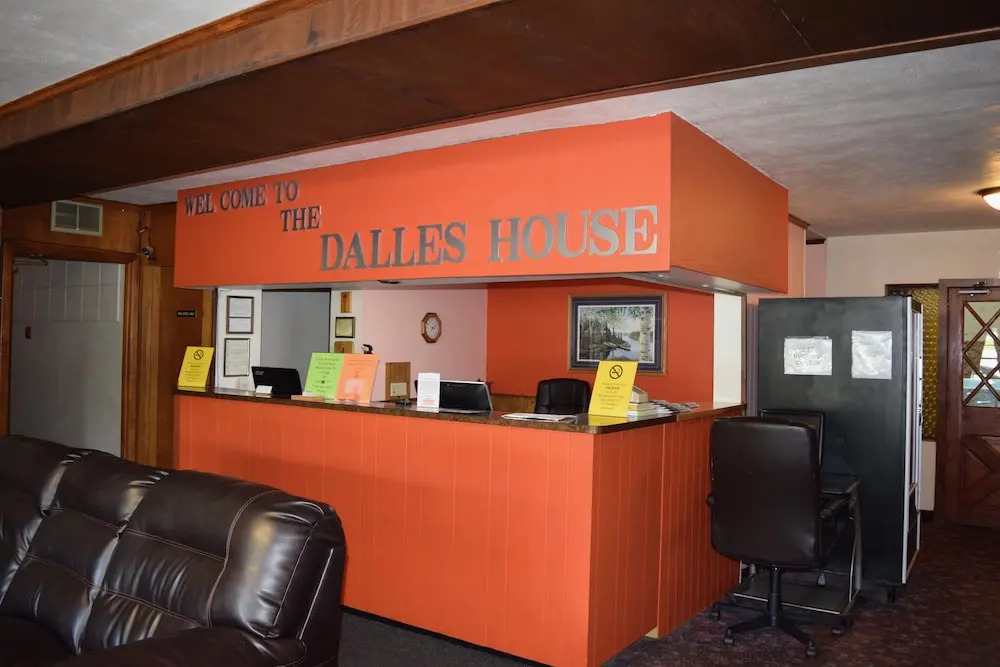 The Dalles House Motel