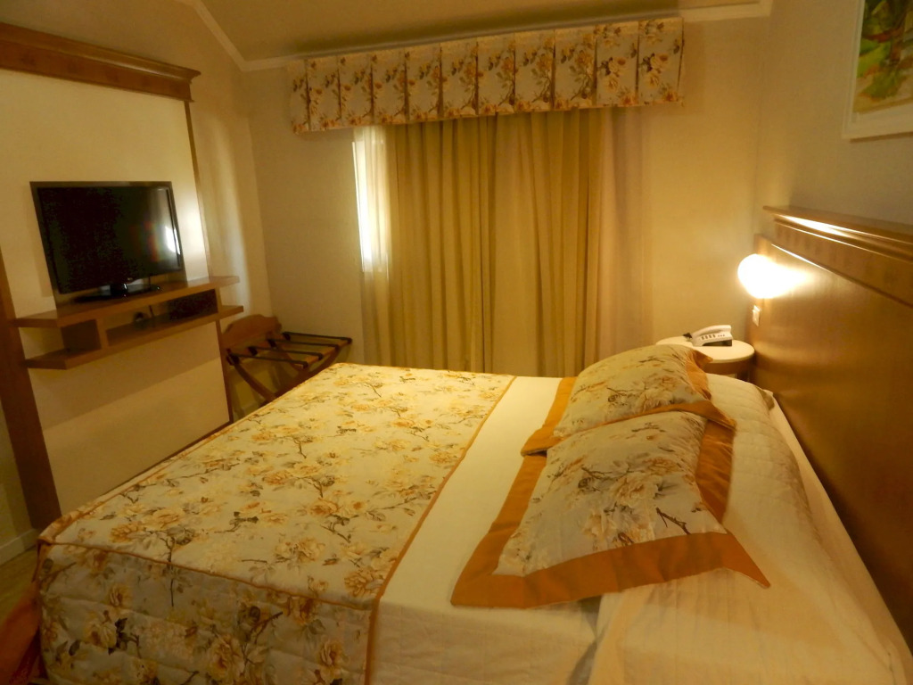 Life Hotel Infinity