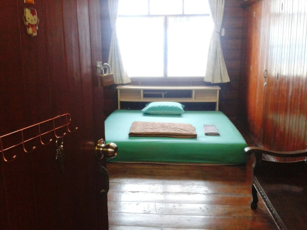Ray Nu Guest House