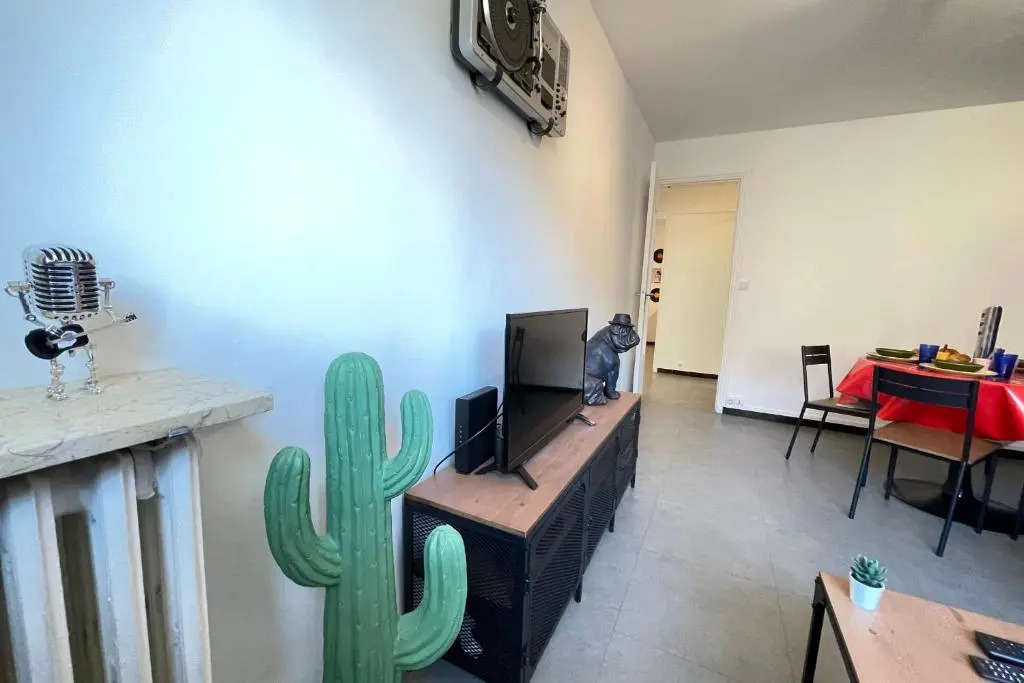 La Loge - Joli T2 proche Longchamp / Centre-ville et Gare - Wifi Netflix