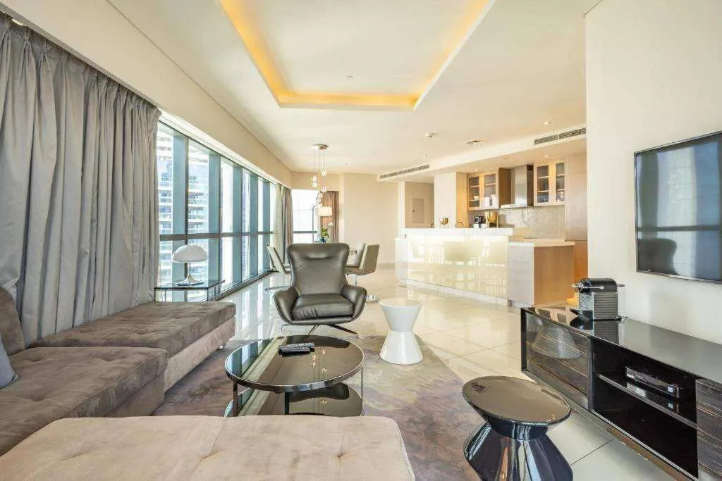 Damac Paramount Tower