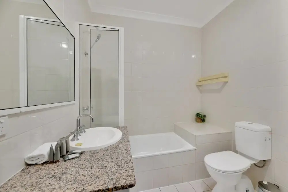 Tranquil 3-bed Unit With Lush Garden Views