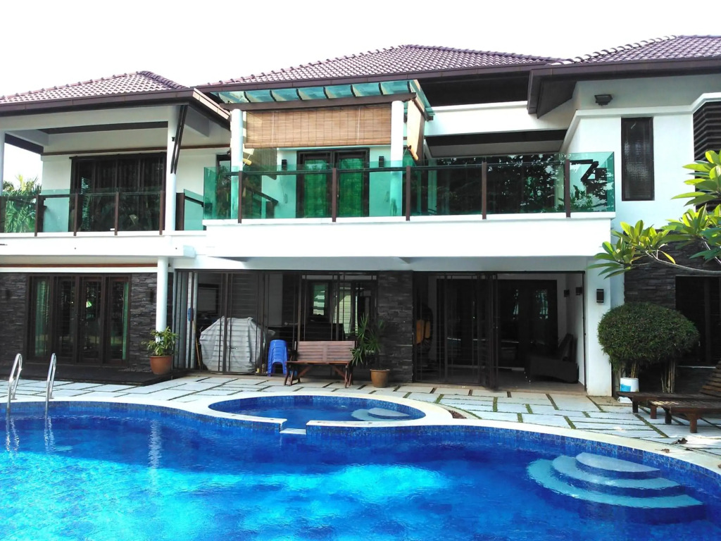 12Haven Stunning Seaside Luxury Villa PD with Kids Pool