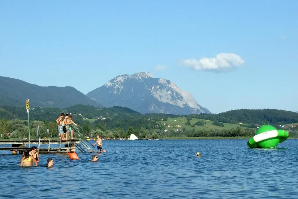 Zimmer und Ferienwohnungen "Heidis Welt" Podlanig