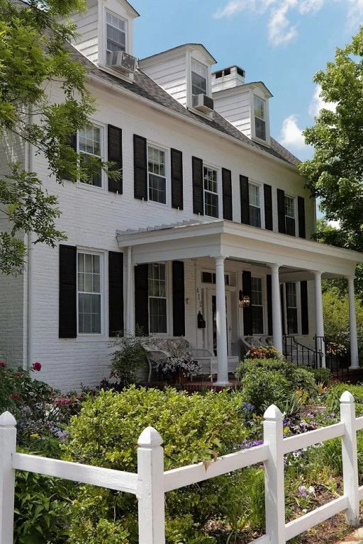 Old Brick Inn