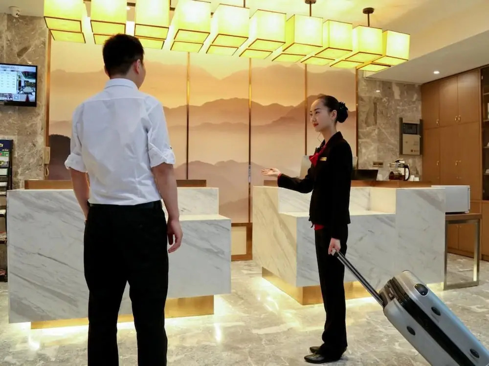 East Queen Hotel (Xi'an Beimen Metro Station)