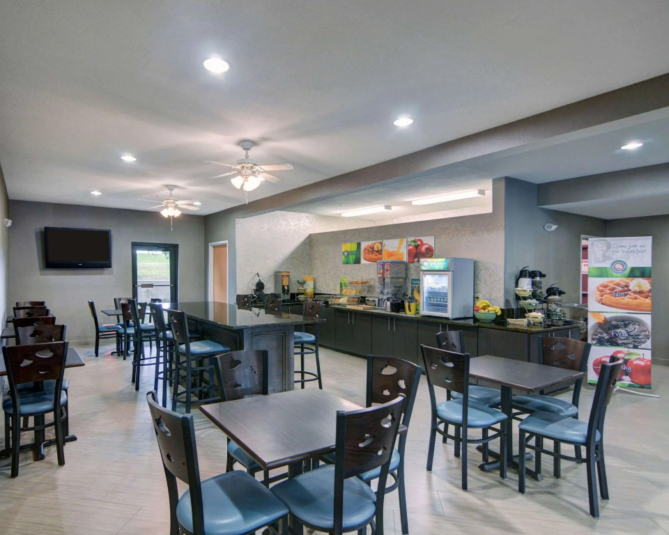 Quality Inn & Suites Grand Prairie South
