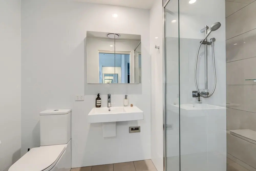 Arena, Unit A1205/75 Shortland Esplanade