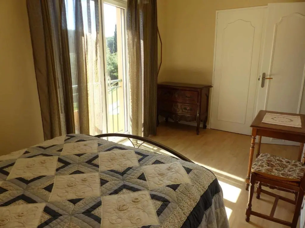 Appartement Le Lavandou, 3 pièces, 4 personnes - FR-1-308-144