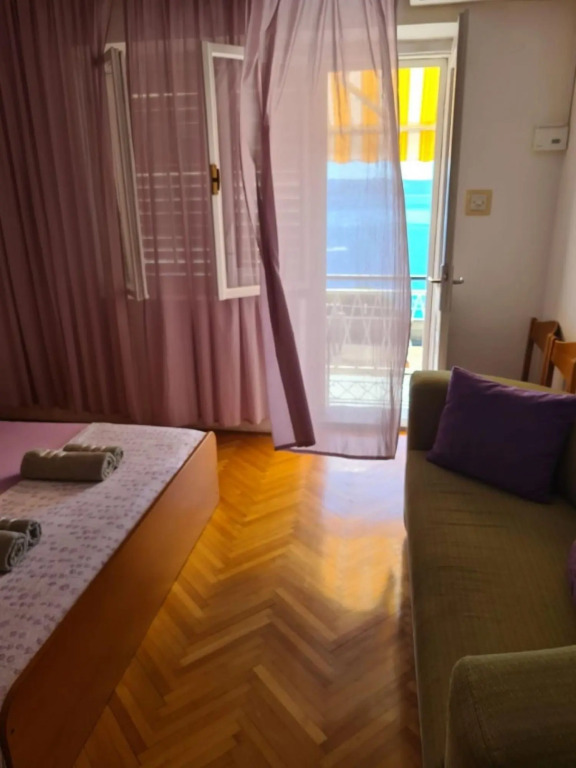 BLAžENKA - A1(4+1) IN OMIS