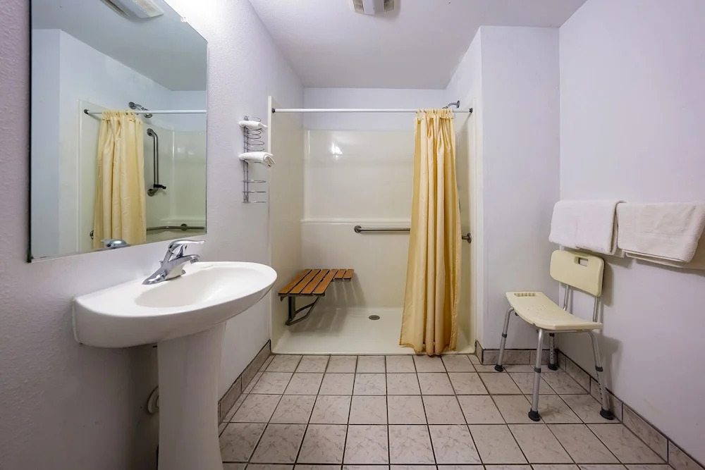 Budget 8 Motel