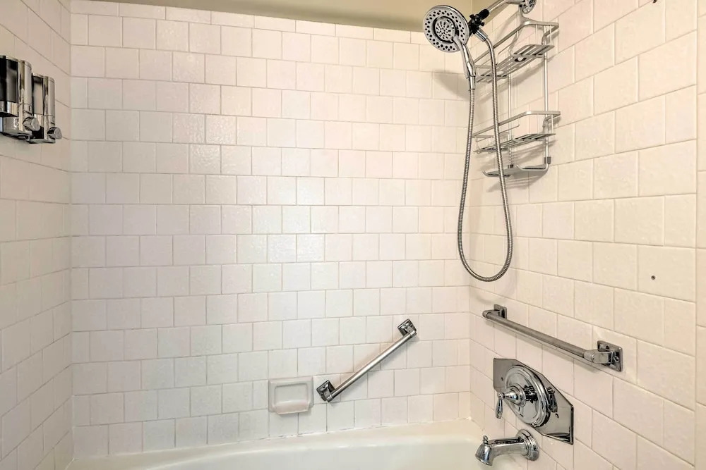 Salt Lake City Condo < 28 Mi to Ski Resort!