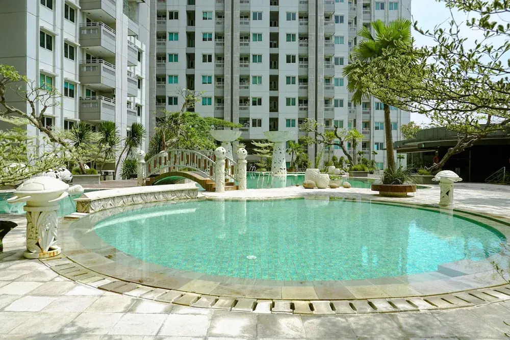 Comfortable 1BR @ Sky Terrace Apartment in Strategic Area