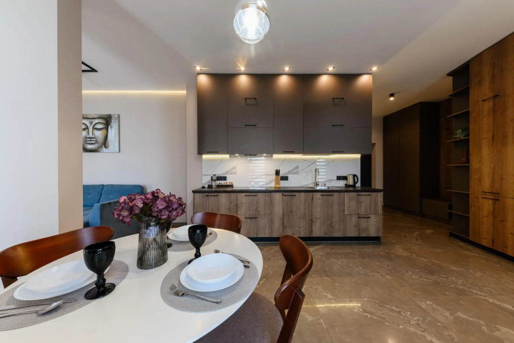 EVURI Apartments Smart House