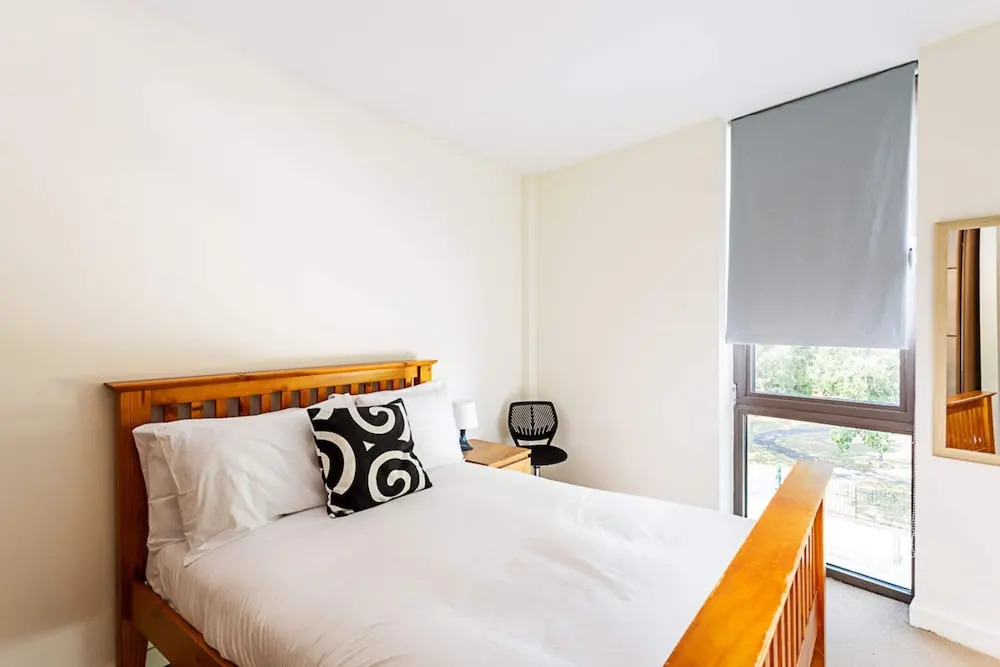 Modern 1 Bedroom Apartment in West London