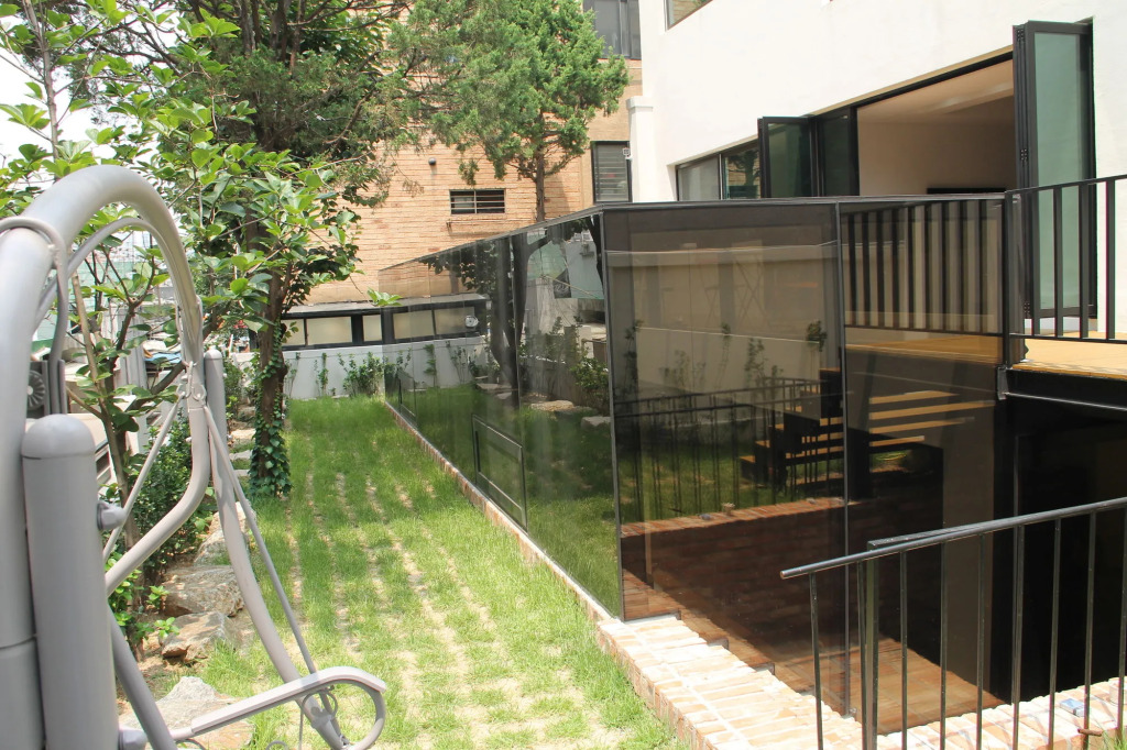 YE'4 Guesthouse