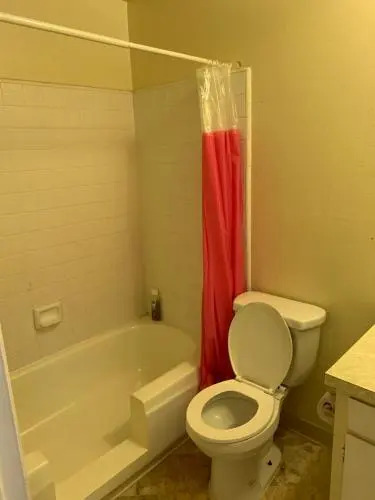 Large Hotel Suite with walk in closet- C18