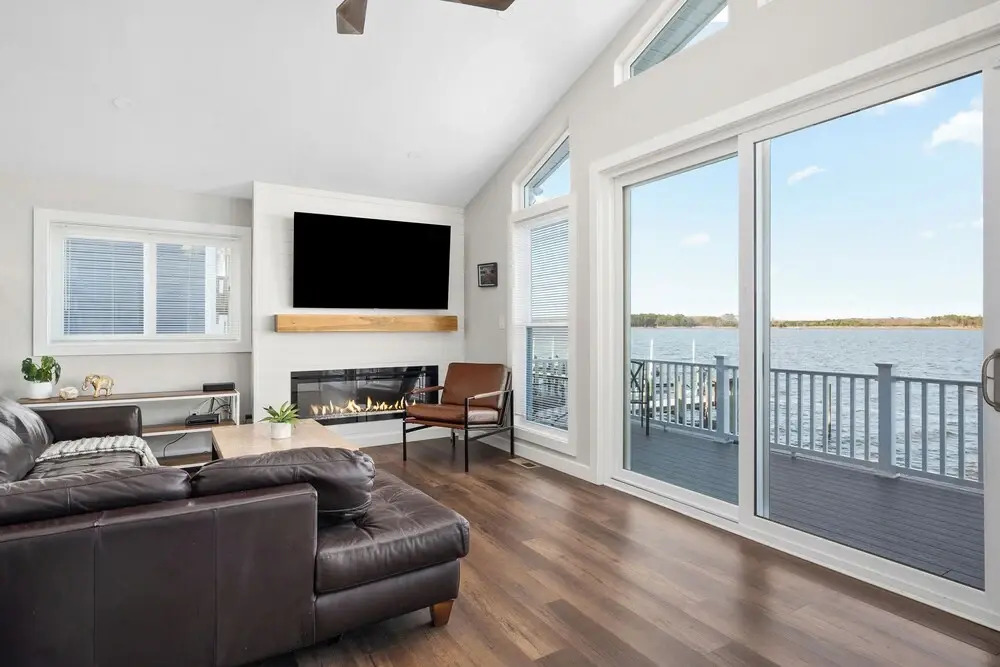 Game Room! Waterfront Group Haven in Ocean Pines