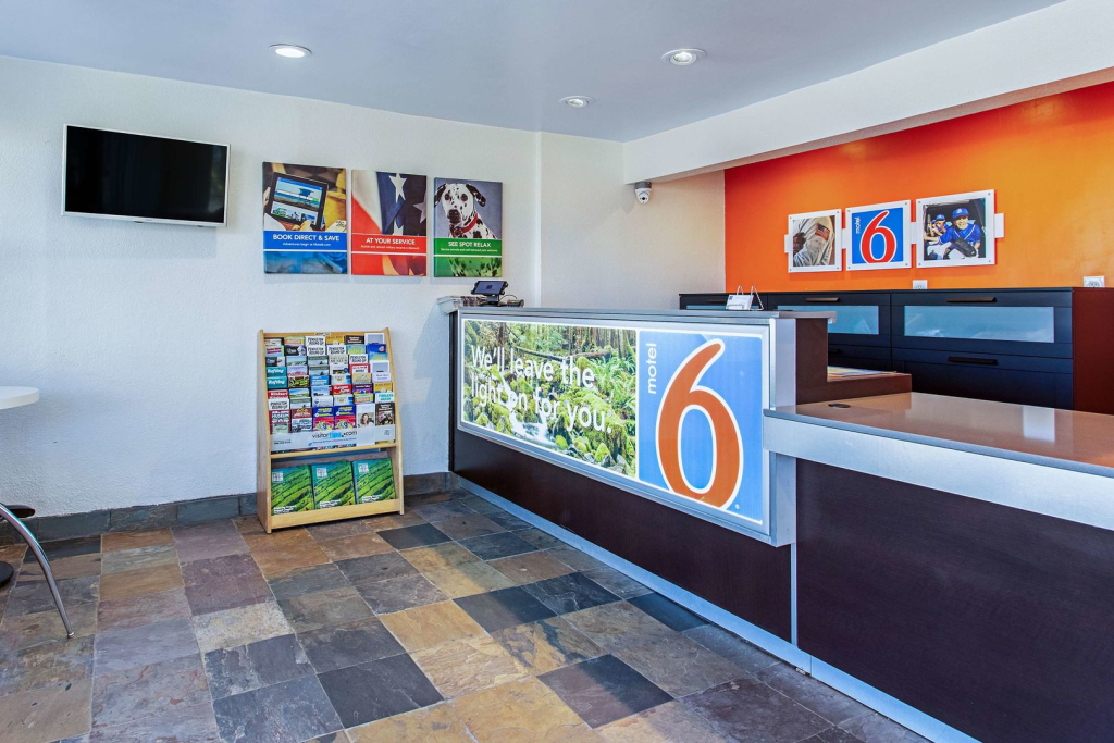 Motel 6 Pendleton, OR - West