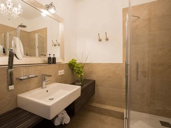 Hotel LOGIS First Class Business Suites