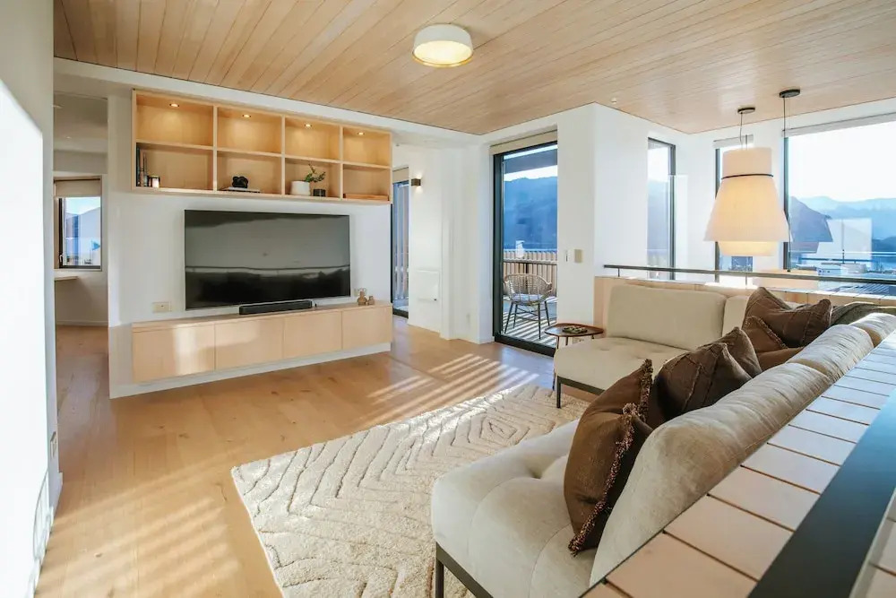 Platinum Ridge - Lake Views - Sleeps 8